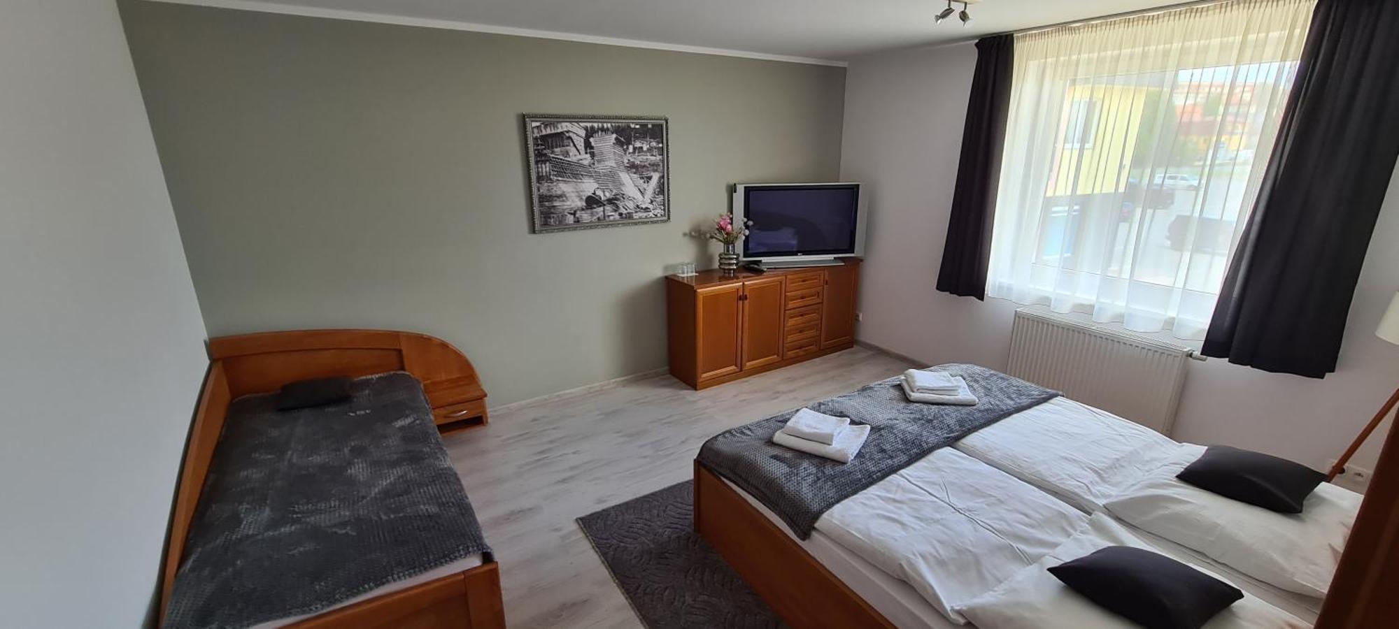 Vendégház Port Club & Restaurant 3*